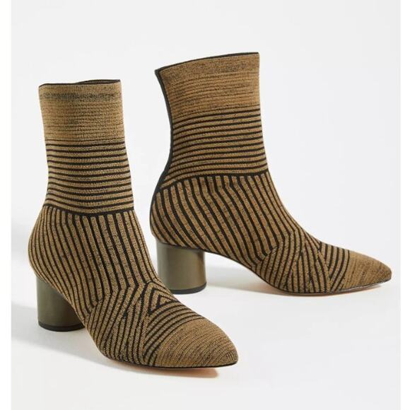 Anthropologie Shoes - Anthropologie Vicenza Sock Ankle Boots Size 6 Pointed Toe Stretch Brown Black